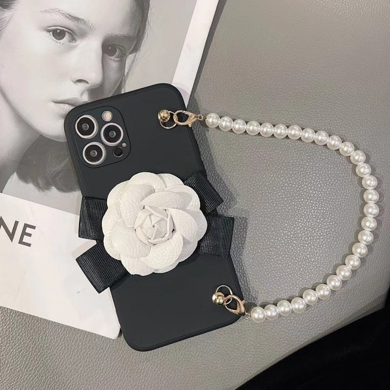 ins Camellia Pearl Bracelet Chain Liquid Silicone Case For iPhone