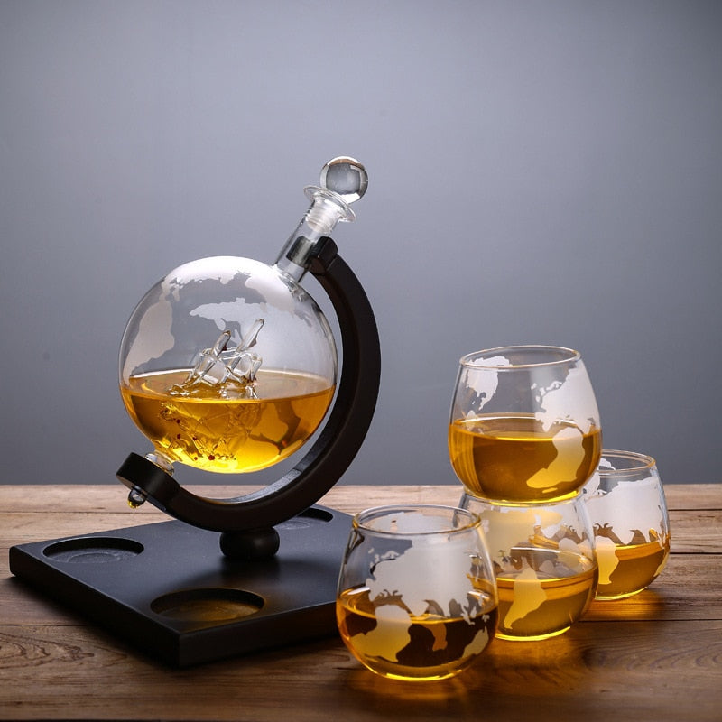 Fermundy Elegant Whisky Decanter Set