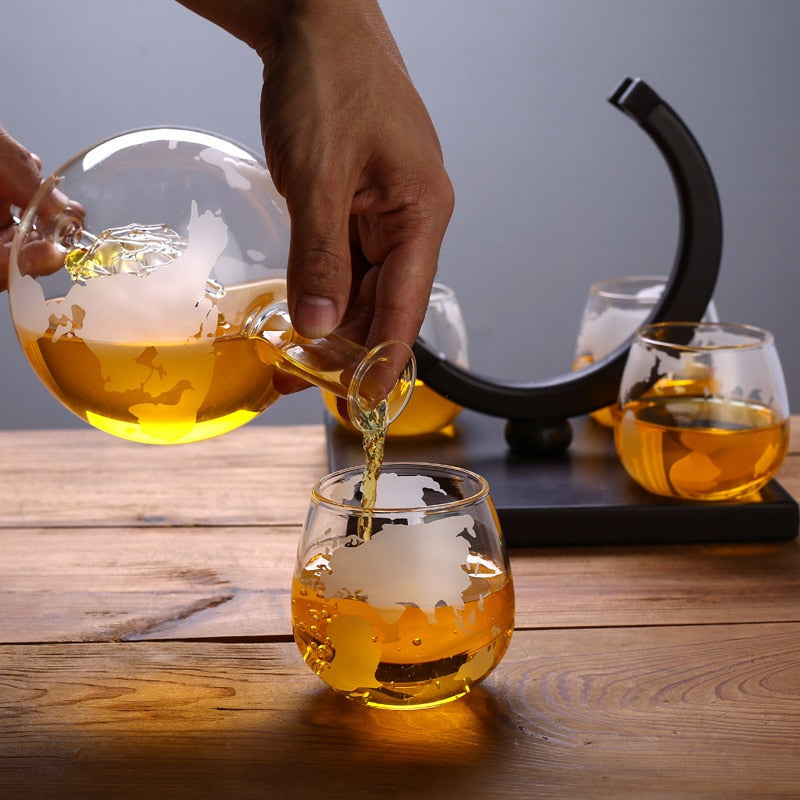 Fermundy Elegant Whisky Decanter Set