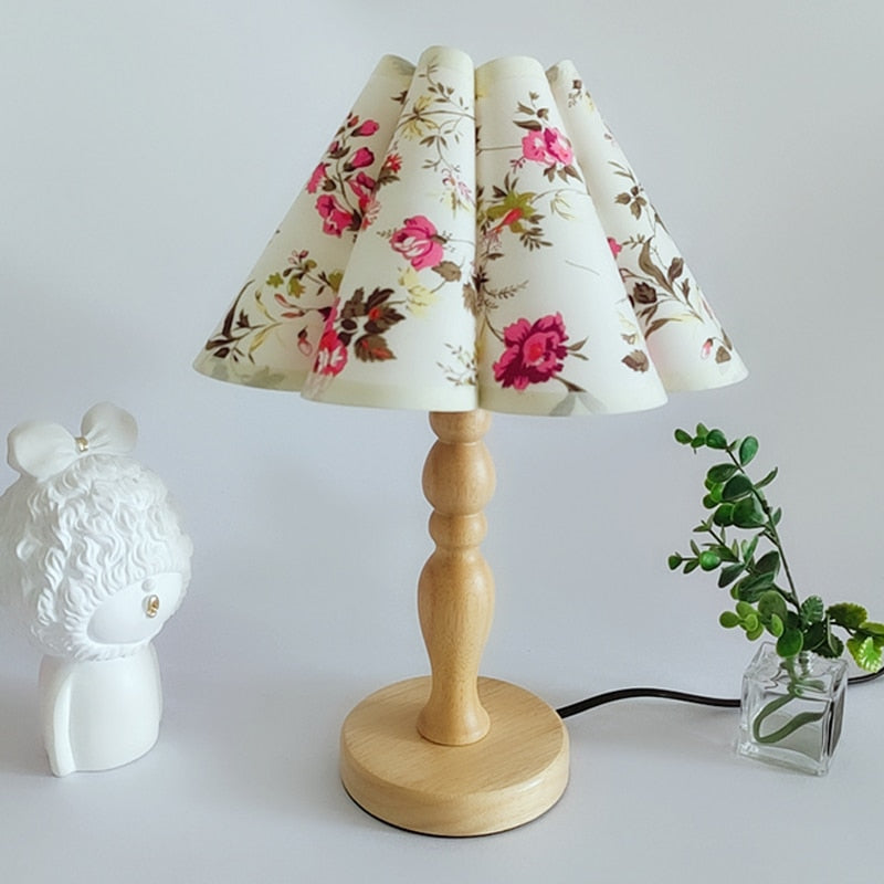 Cute Bedside Solid Wooden Table Lamp With Fabric Flower Shade