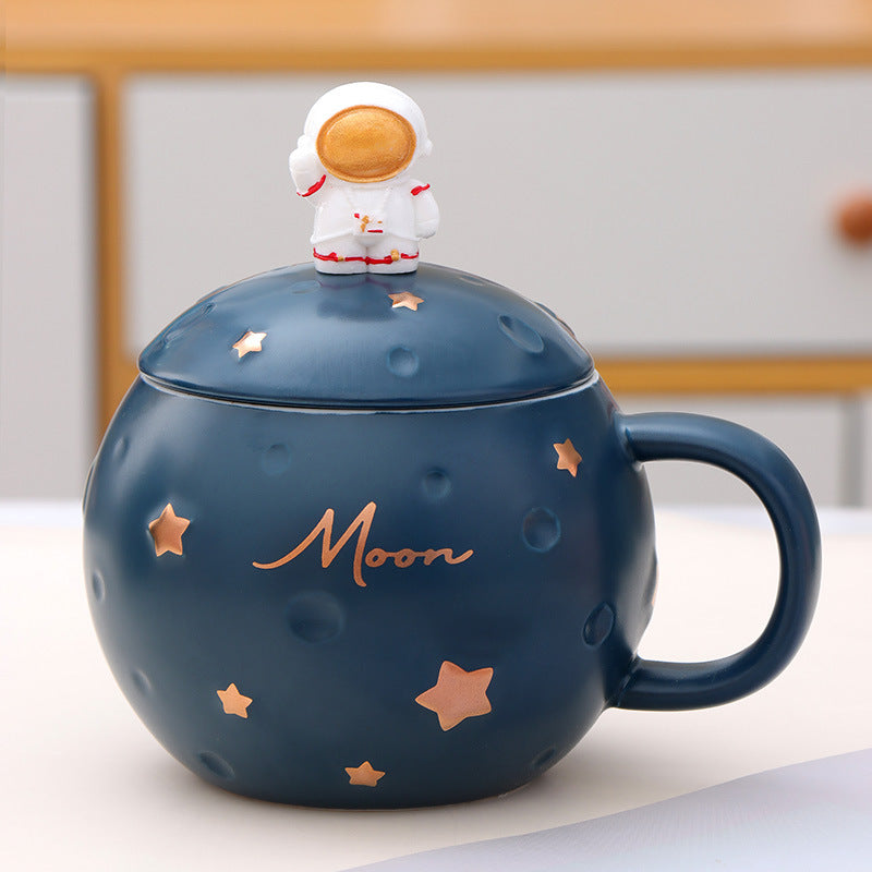 Creative Spaceman Planet Round Mug With Lid Spoon