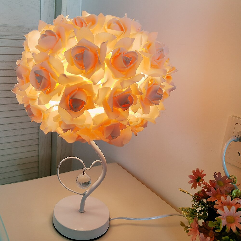 Pastoral Heart Crystal Rose Table Lamp