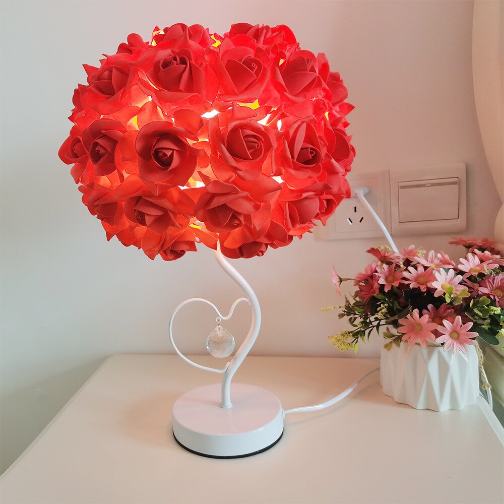 Pastoral Heart Crystal Rose Table Lamp